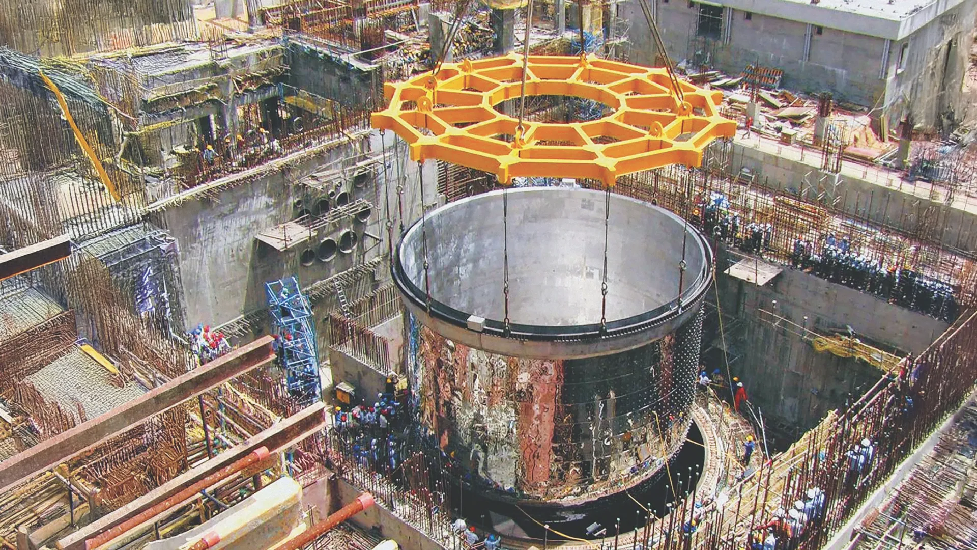 https://2025-uat-website-ctbsbdaaa8bqbghf.a02.azurefd.net/ltuat/media/uoqd133s/reactor-vessels.webp