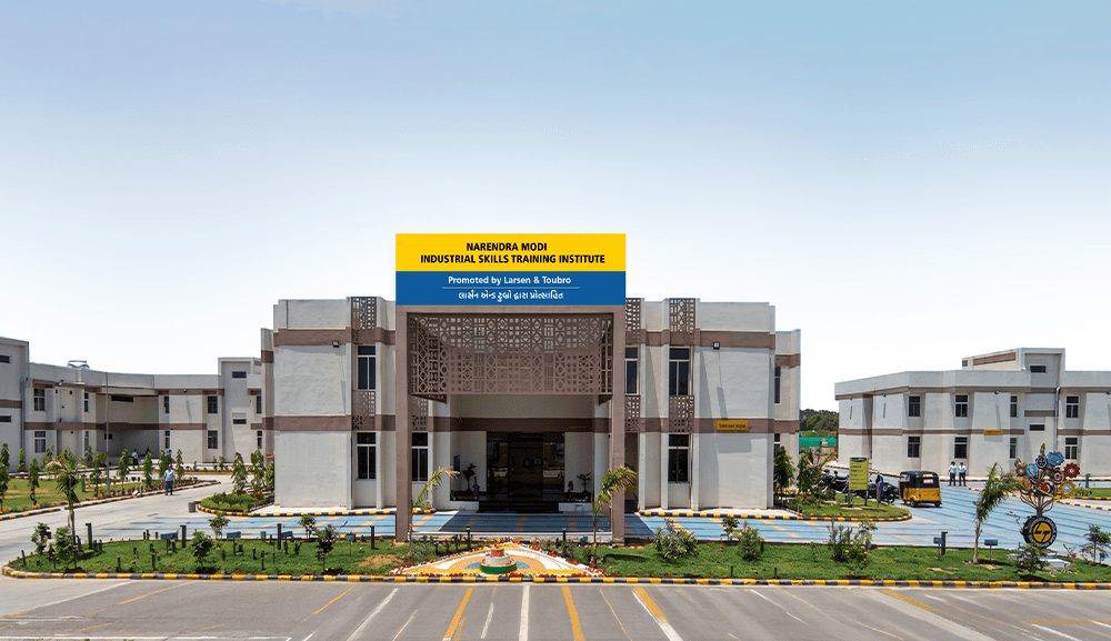 https://2025-uat-website-ctbsbdaaa8bqbghf.a02.azurefd.net/ltuat/media/yssdkvxe/vadnagar.webp